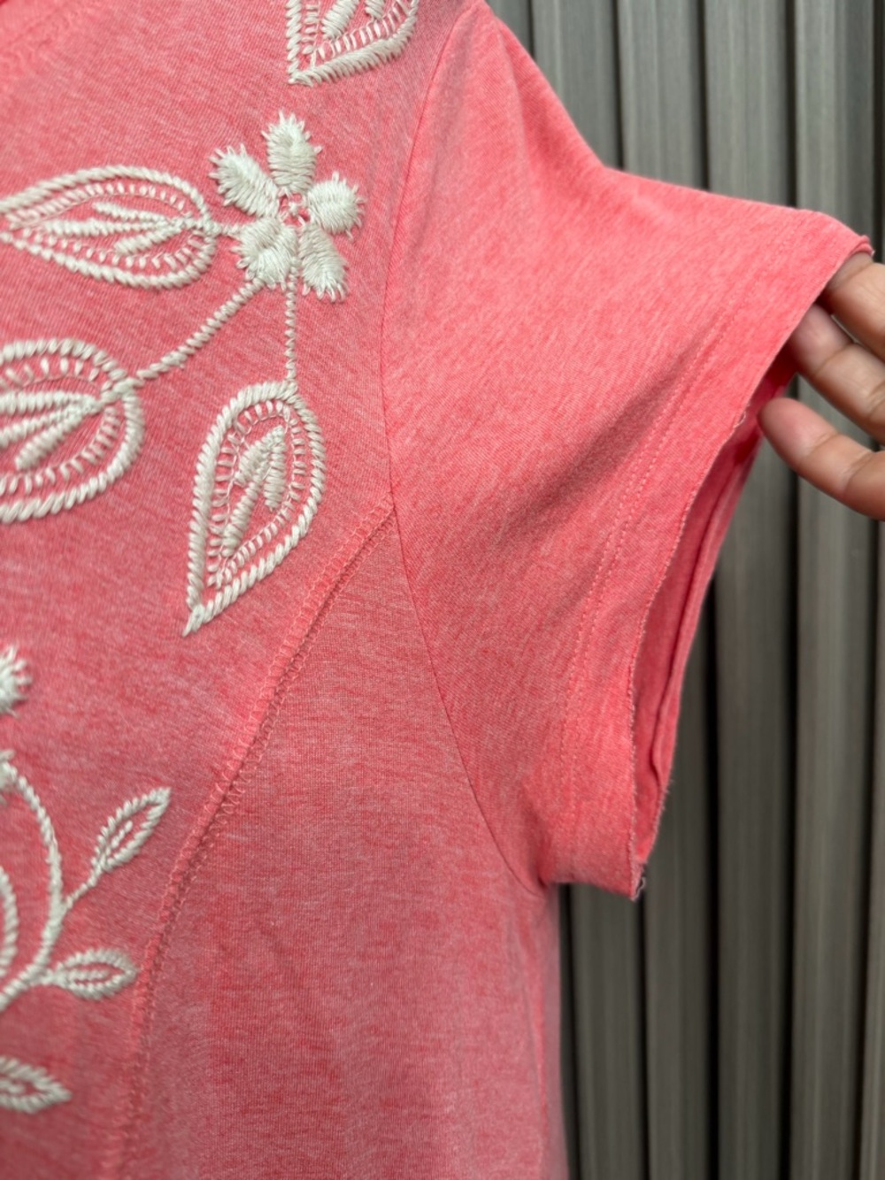 Soft Surroundings Coral Pink V-Neck Embroidered High and Low Tunic Top Size L - Picture 5 of 11